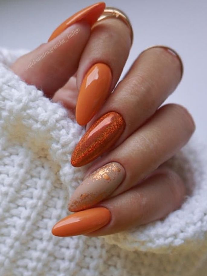 Orange Fall Nails: A Guide to the Hottest Nail Trend this Season 2024 7 Orange Fall Naii