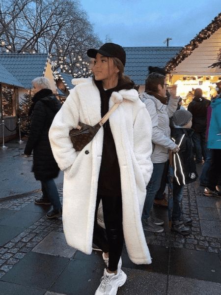 Baddie Winter Outfits: Stay Fashionable and Warm In 2024 1 baddie winter outfit